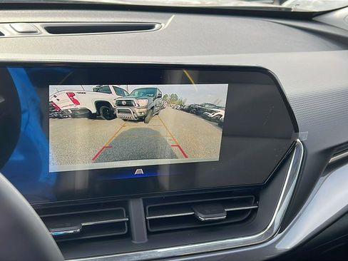 New 2026 Chevrolet Trax ACTIV w/ Sunroof Package FWD image 26