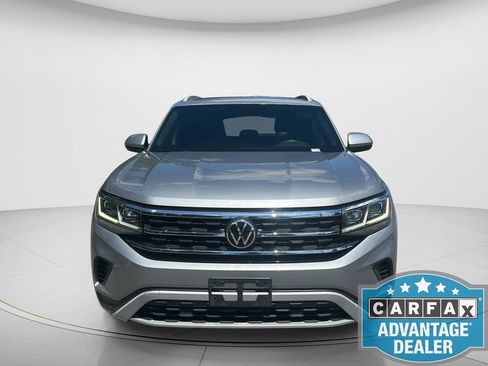 Used 2021 Volkswagen Atlas Cross Sport SE image 2