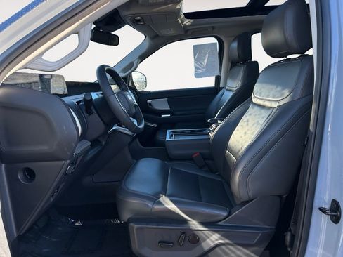 Used 2025 Ford Expedition Max Active image 13