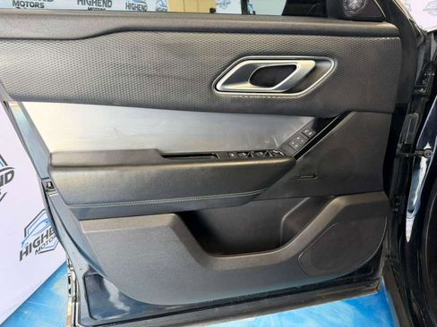 Used 2020 Land Rover Range Rover Velar R-Dynamic S image 11