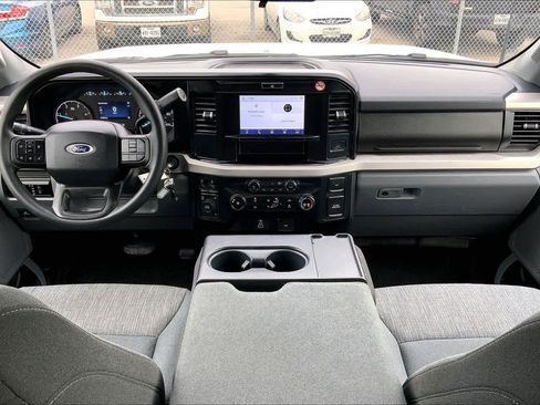 Used 2025 Ford F250 XLT AWD/4WD image 17