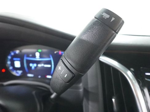 Used 2020 Cadillac Escalade ESV Premium Luxury image 22