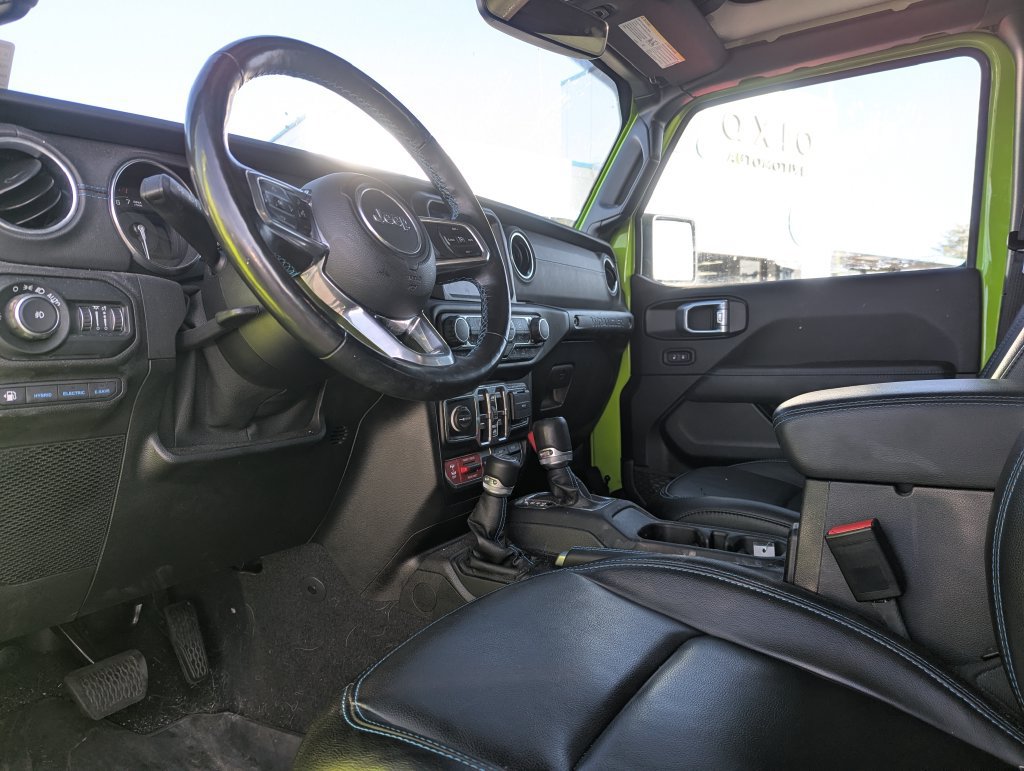 Used 2021 Jeep Wrangler Unlimited Rubicon 4xe w/ Cold Weather Group AWD/4WD image 13