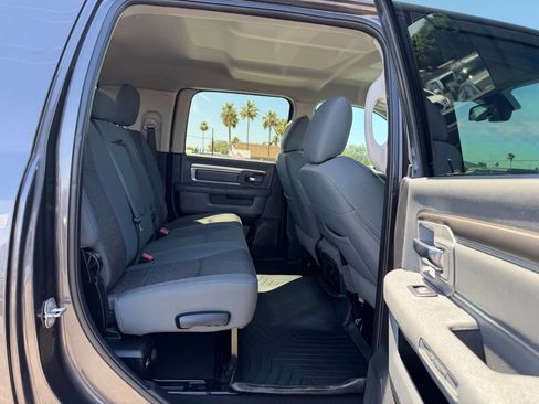 Used 2017 RAM 2500 Big Horn w/ Sport Appearance Group AWD/4WD image 25
