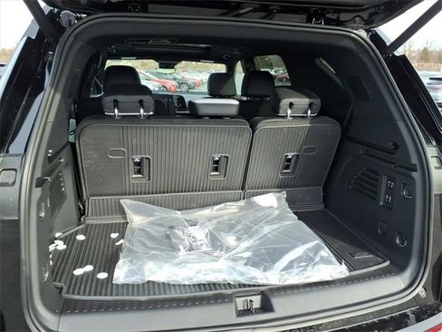 New 2026 Chevrolet Traverse High Country image 4