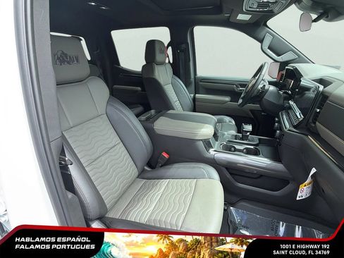 Used 2025 Chevrolet Silverado 1500 ZR2 w/ ZR2 Bison Edition AWD/4WD image 9