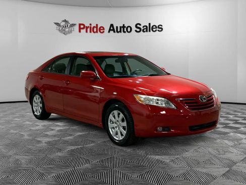 Used 2009 Toyota Camry XLE FWD image 3