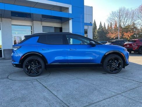 New 2026 Chevrolet Equinox EV RS image 9