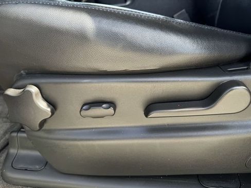 Used 2011 Chevrolet Tahoe LT w/ Suspension Package, Off-Road image 23