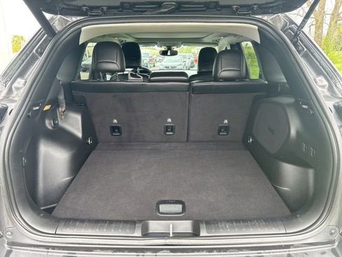 Used 2022 Jeep Cherokee Latitude Lux w/ Sun & Sound Group AWD/4WD image 38