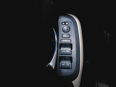 Used 2025 Honda HR-V EX-L image 20