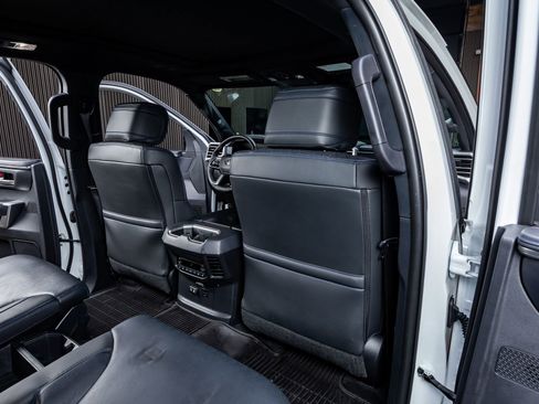 Used 2024 Toyota Sequoia Platinum image 32