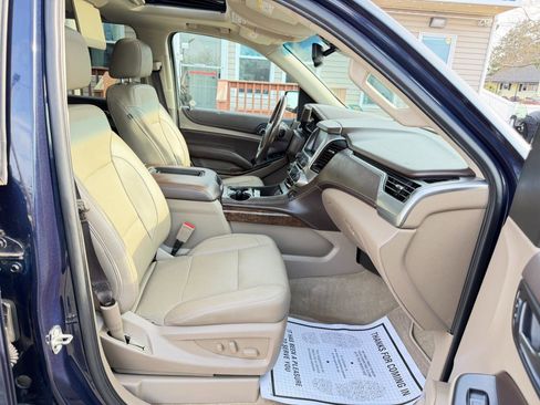 Used 2018 Chevrolet Suburban LT image 52