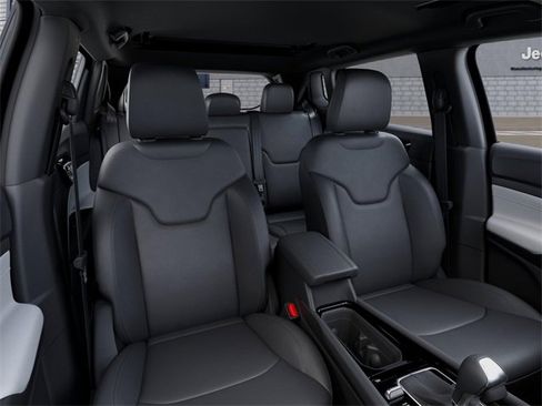 New 2026 Jeep Compass Limited w/ Sun, Sound & Navigation Group image 9