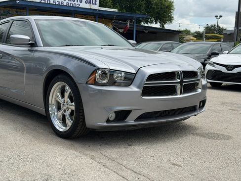 Used 2013 Dodge Charger SXT Plus RWD image 7