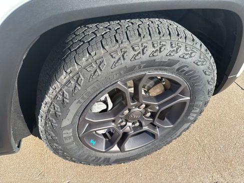 Used 2024 Jeep Grand Cherokee Trailhawk w/ Luxury Tech Group III image 63