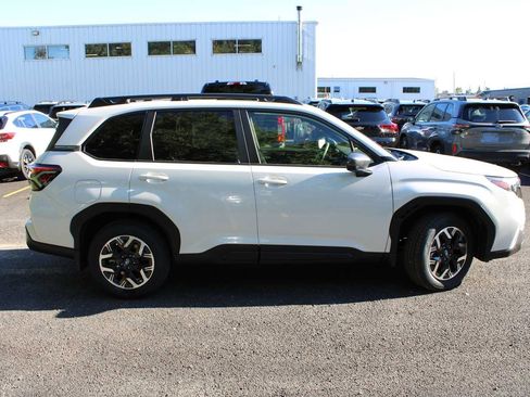 New 2025 Subaru Forester Premium image 13