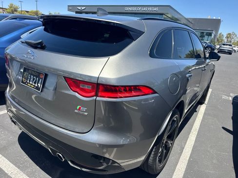 Used 2018 Jaguar F-PACE S AWD/4WD image 13