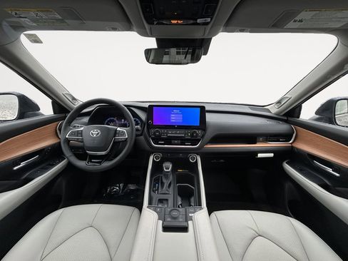 New 2026 Toyota Grand Highlander Limited image 13