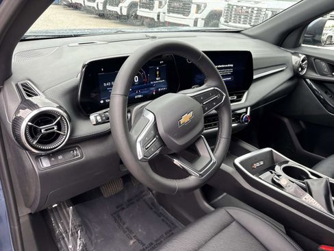 Used 2026 Chevrolet Equinox LT w/ Convenience Package II FWD image 16