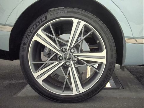 Used 2025 Genesis GV80 3.5T e-SC AWD/4WD image 9