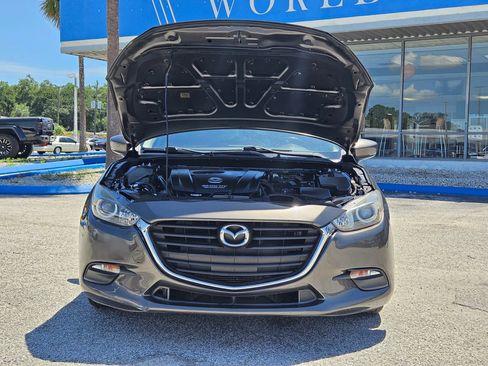 Used 2018 MAZDA MAZDA3 Touring FWD image 18