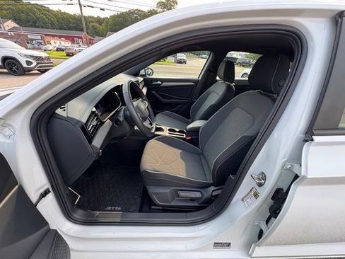 Used 2026 Volkswagen Jetta Sport FWD image 28