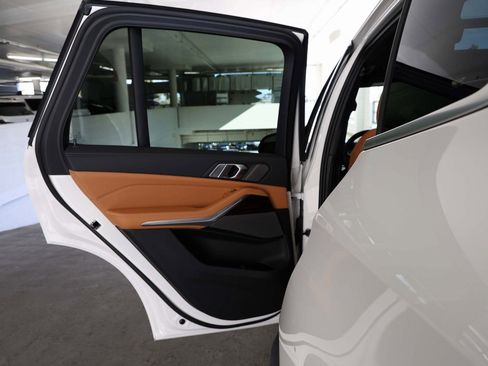 New 2026 BMW X5 sDrive40i image 19