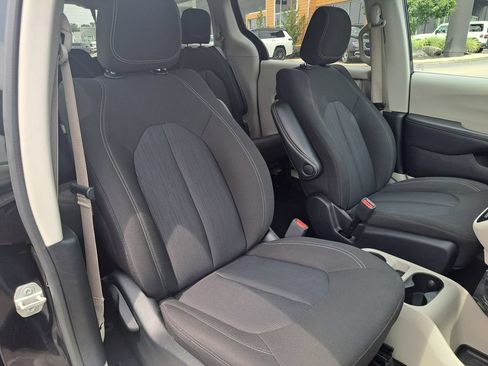 Certified 2023 Chrysler Voyager LX FWD image 35