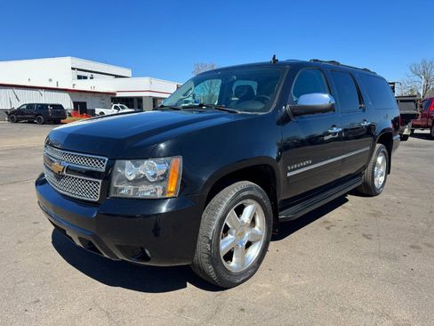 Used 2012 Chevrolet Suburban LTZ image 1