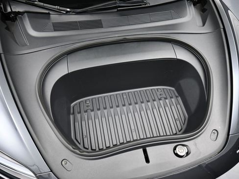 Used 2024 Tesla Model 3 Standard Range image 32