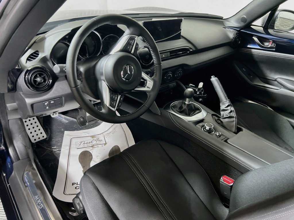 New 2026 MAZDA MX-5 Miata Club w/ Interior Package RWD image 9