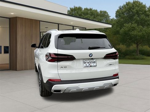 New 2026 BMW X5 sDrive40i w/ Premium Package image 11