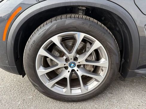 Used 2023 BMW X5 xDrive45e w/ Climate Comfort Package image 13