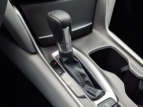 Used 2018 Honda Accord EX image 14