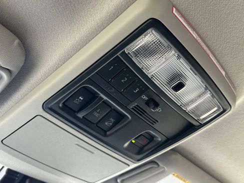 Used 2024 Toyota 4Runner SR5 Premium image 24