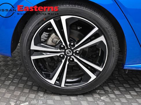 Used 2022 Nissan Sentra SR w/ SR Premium Package FWD image 29