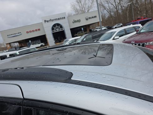 New 2026 Chrysler Pacifica Select w/ S Appearance Package image 28