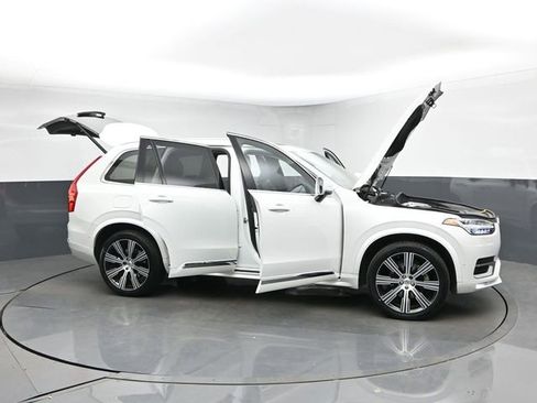 Used 2023 Volvo XC90 B6 Ultimate w/ Protection Package Premier AWD/4WD image 55