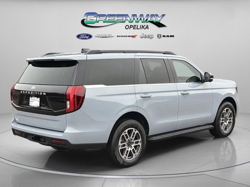 New 2026 Ford Expedition Active image 7