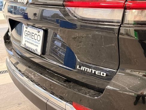 New 2025 Jeep Grand Cherokee Limited image 7