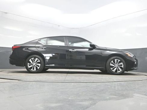 Used 2020 Nissan Altima 2.5 S FWD image 37