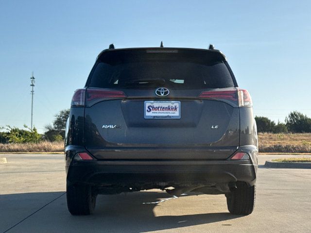Used 2017 Toyota RAV4 LE FWD image 6