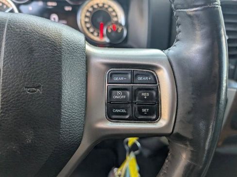 Used 2017 RAM 1500 Laramie image 19