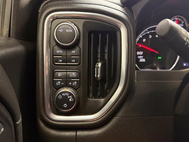 Used 2022 Chevrolet Silverado 1500 RST w/ True North Edition Plus AWD/4WD image 12