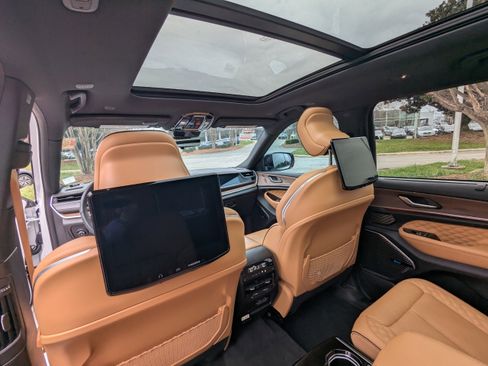 Certified 2023 Jeep Grand Cherokee L Summit w/ Advanced Protech Group IV image 16