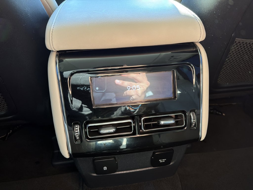 Used 2025 Lincoln Aviator 2WD image 20