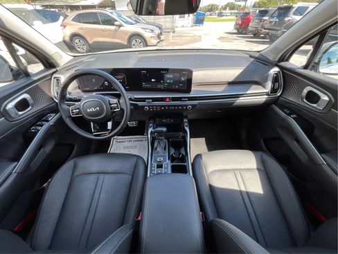 Used 2025 Kia Sorento SX FWD image 31