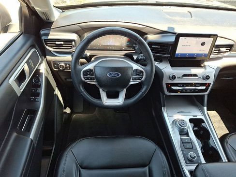 Certified 2023 Ford Explorer XLT w/ Equipment Group 202A AWD/4WD image 27