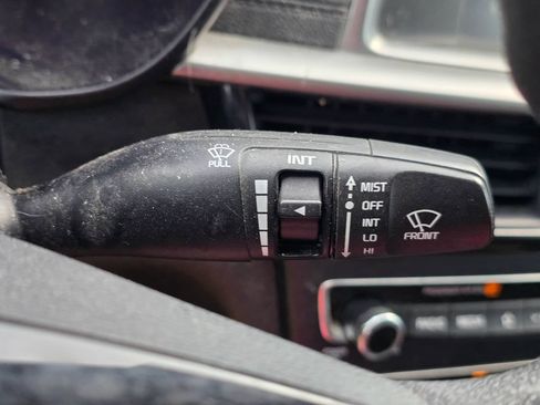 Used 2019 Kia Optima LX FWD image 22